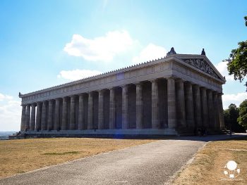 valhalla-tempio-greco-eroi-tedeschi-sul-danubio-ratisbona-berightback valhalla-tempio-greco-eroi-tedeschi-sul-danubio-ratisbona-berightback
