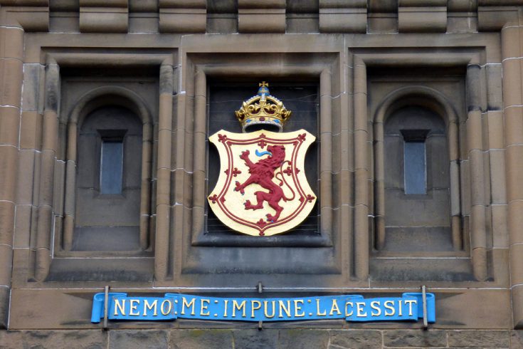 Nemo me impune lacessit motto scozia castello edimburgo