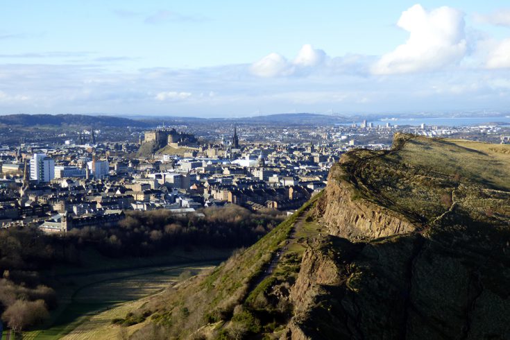 Edimburgo collina castello e arthur's seat
