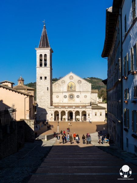 spoleto-duomo-cattedrale-santa-maria-assunta-berightback-2-min spoleto-duomo-cattedrale-santa-maria-assunta-berightback-2-min